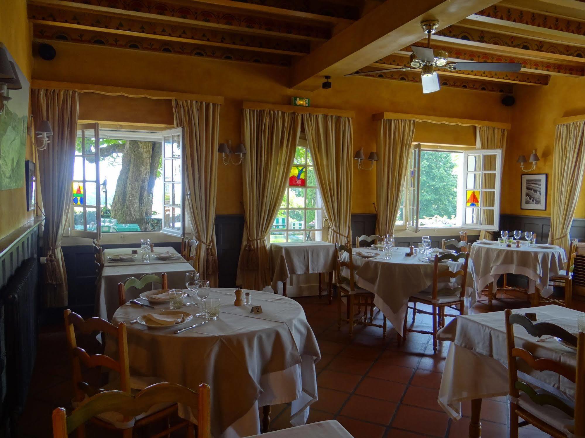 Auberge Des Chasseurs Échenevex Zewnętrze zdjęcie